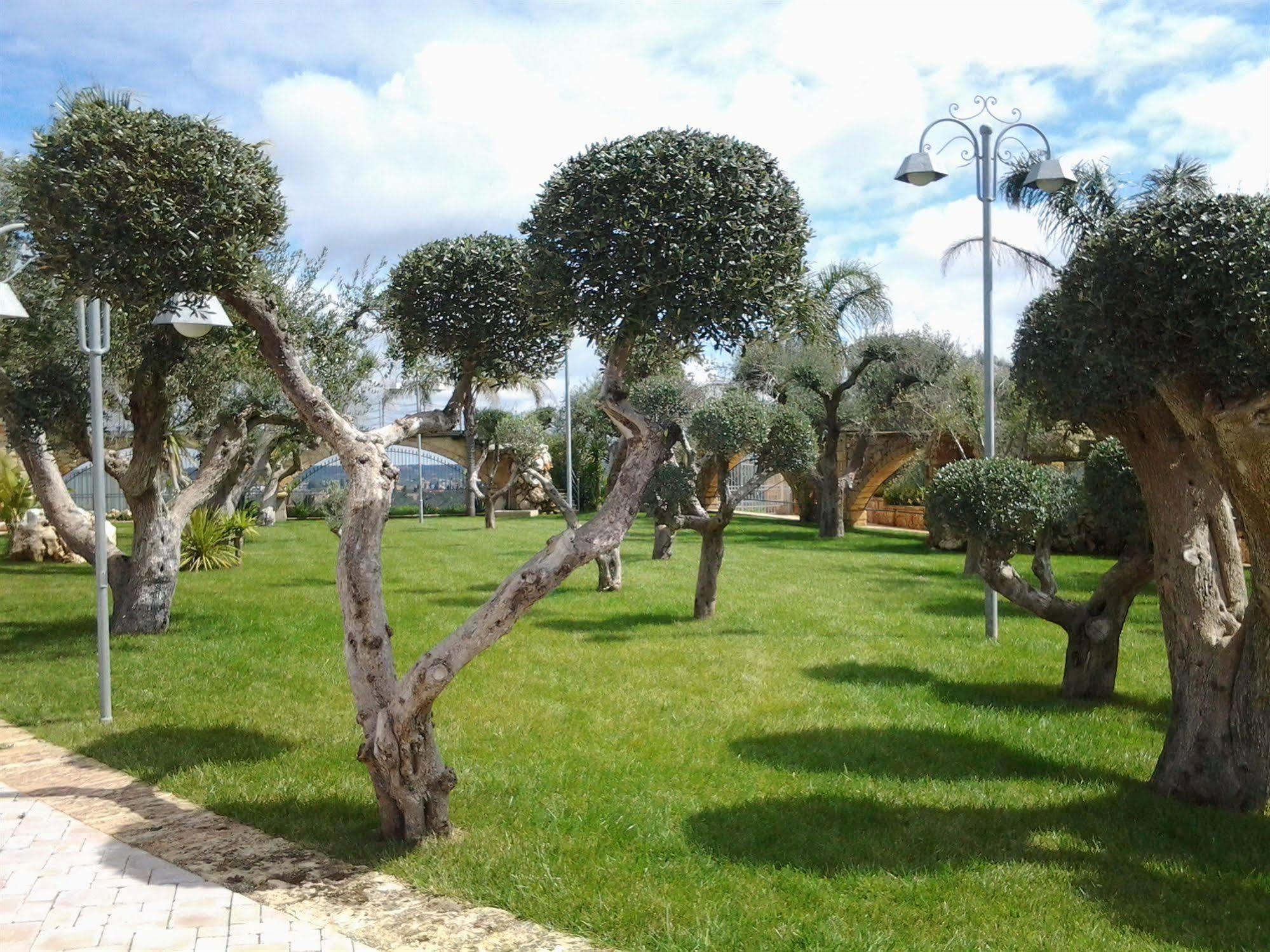 Masseria Grande Taurisano ภายนอก รูปภาพ