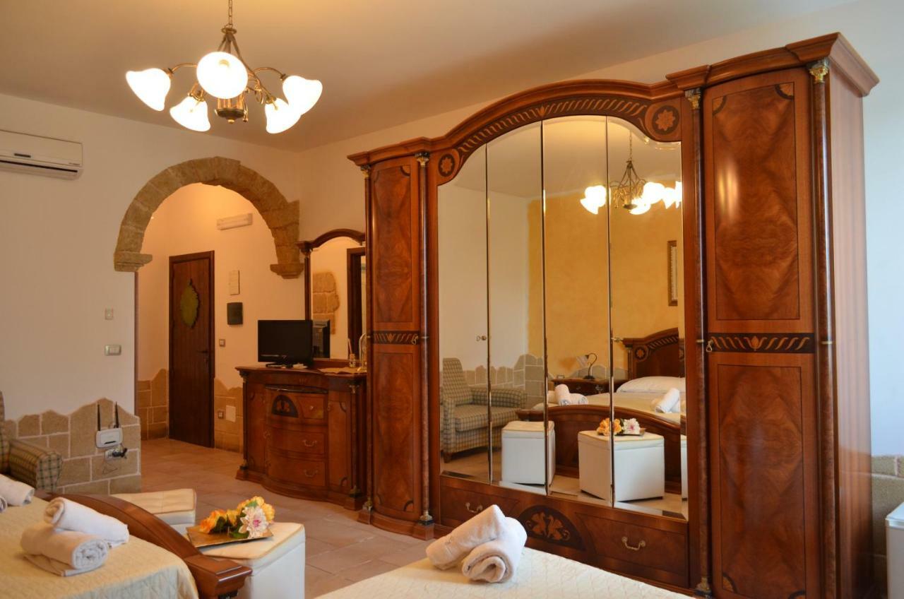 Masseria Grande Taurisano ภายนอก รูปภาพ